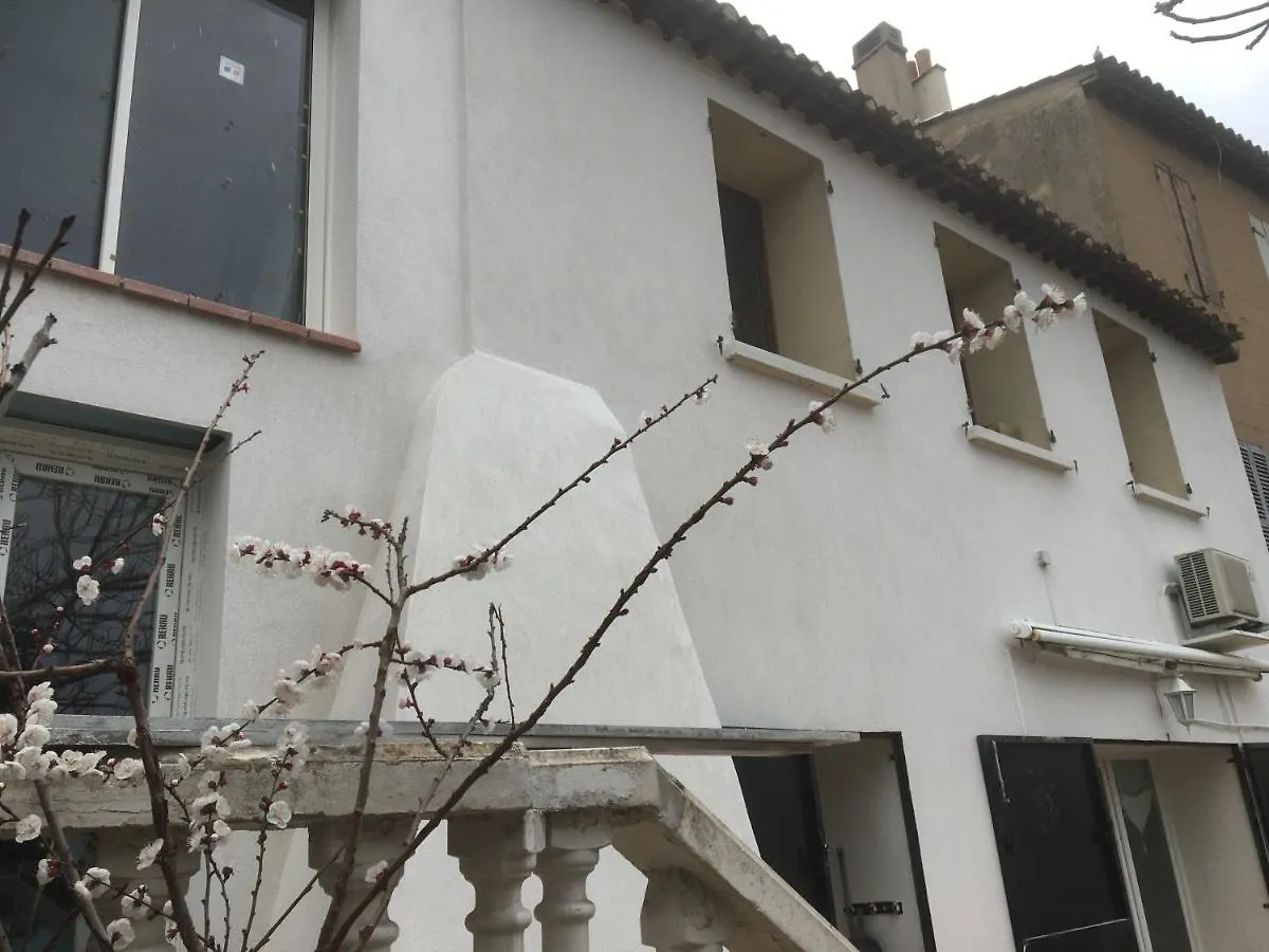 Vakantiehuis Maison 3 Chambres Gde Terrasse Proche Vieux Port Et Sncf Marseilles Frankrijk